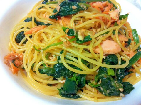 超簡単!!和風【鮭とほうれん草のパスタ】